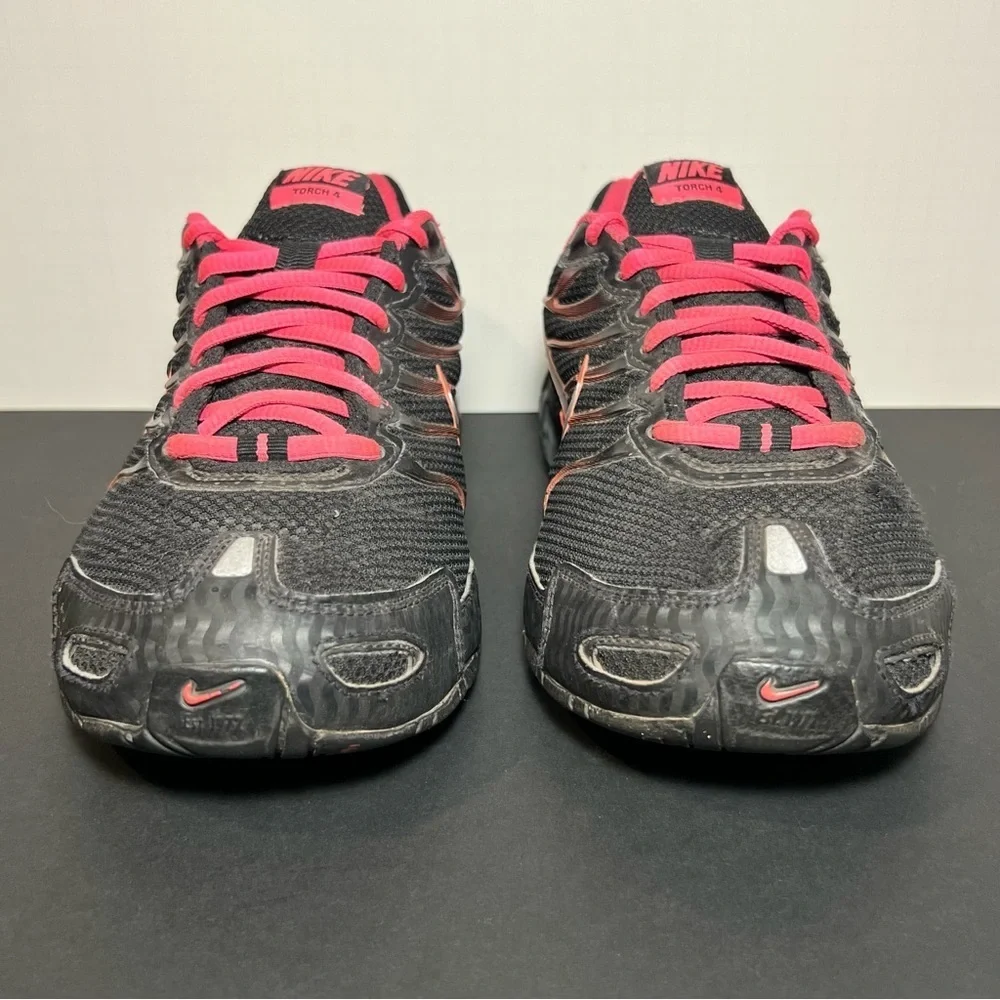 Womens NIKE Air Max Torch 4 Black Running Shoes / Size 8.5